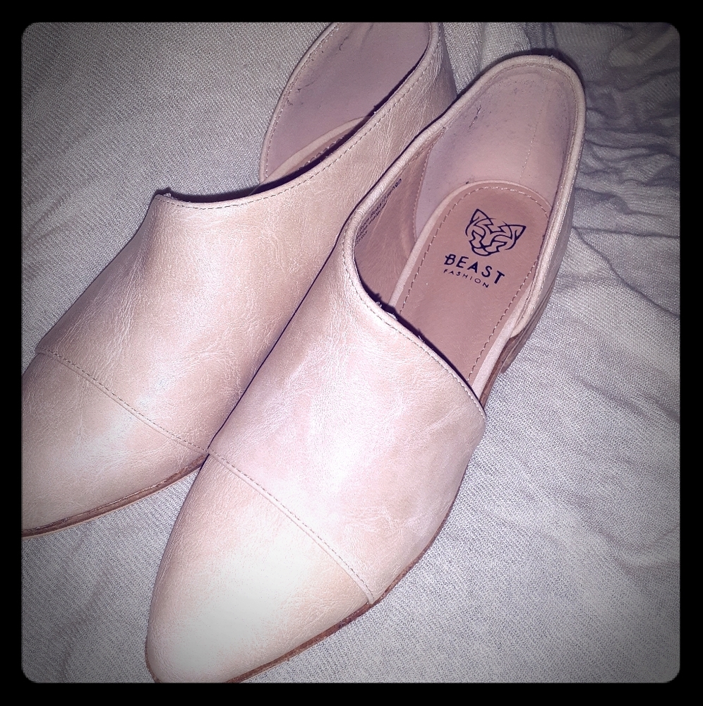 Beast Fashion Carter Flats